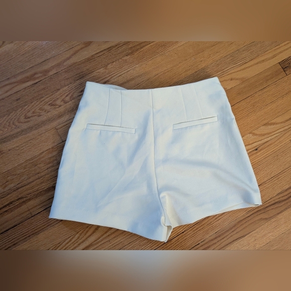 Dynamite White Skort Asymmetrical Wrap Design - Picture 3 of 5